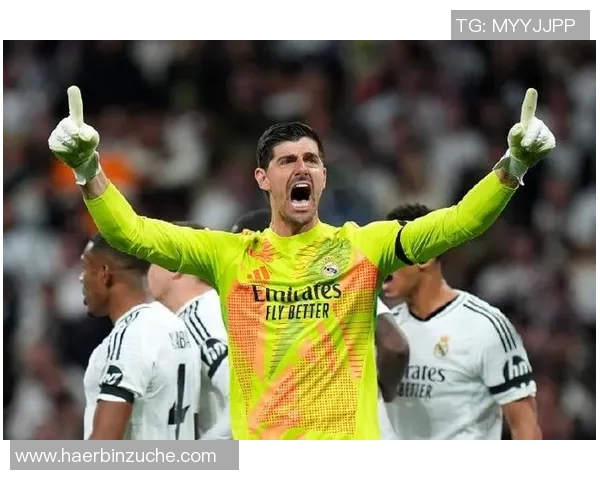 库尔图瓦在赛季中展现出色表现助力球队争夺冠军荣耀