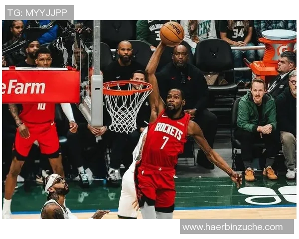 杜兰特与字母哥巅峰对决谁能在赛场上笑到最后