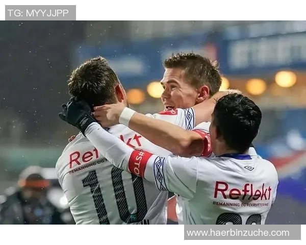 利勒斯与维京的激烈对决揭示了足球战术的魅力与团队精神的力量